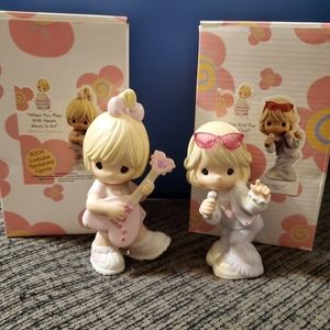 03/04 Enesco Precious Moments exclusive members figurine 2 piece set